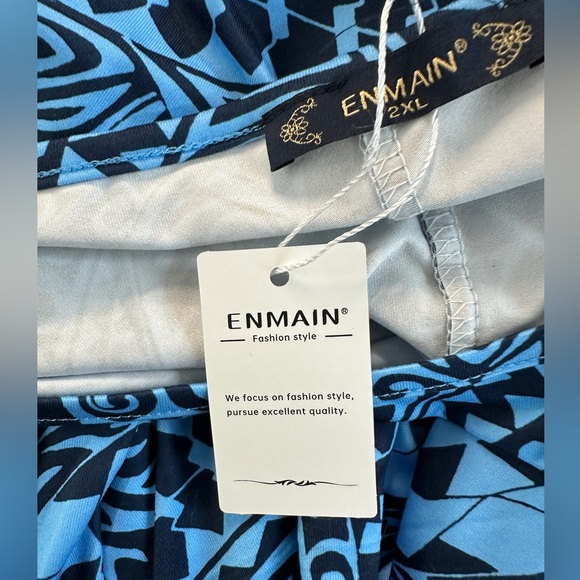 Enmain Women’s NWT Size 2XL Rayon Spandex Blend Print Top - Picture 5 of 7